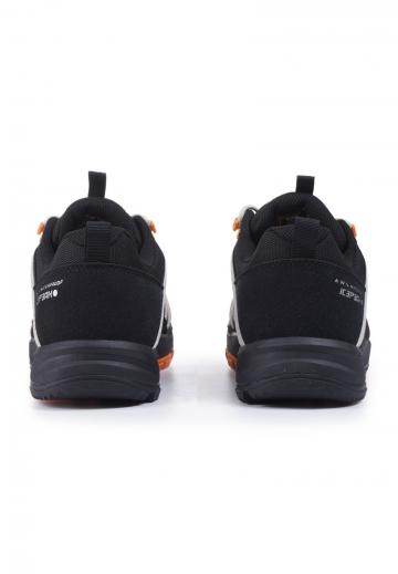 Тренировочные кроссовки