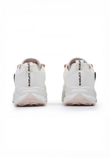 Беговые кроссовки