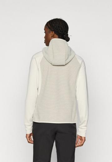 Флисовая куртка