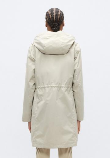 Спортивная куртка