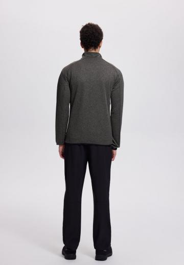 Спортивная кофта