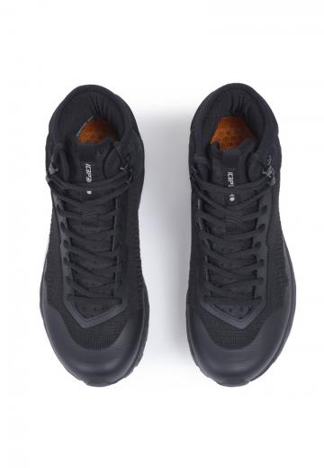 Тренировочные кроссовки