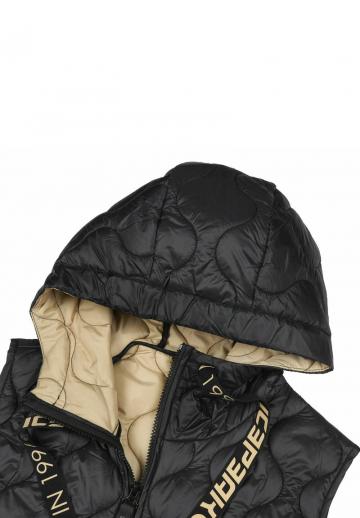 Длинный жилет