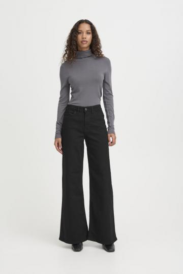 Клешеные джинсы