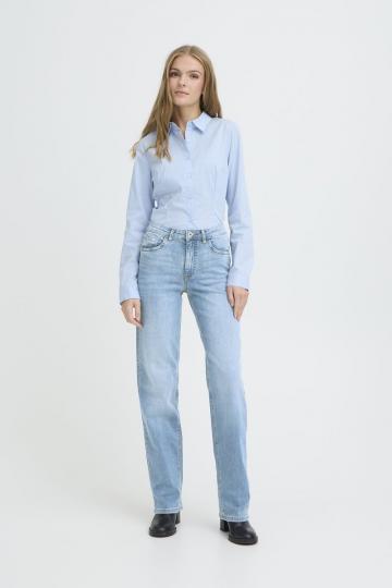 Прямые джинсы