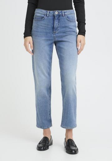 Короткие джинсы