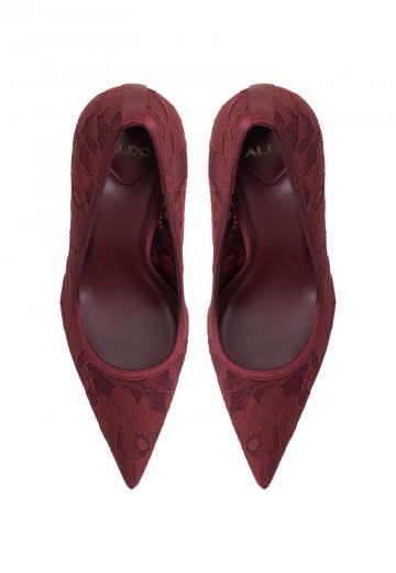 Туфли на высоком каблуке