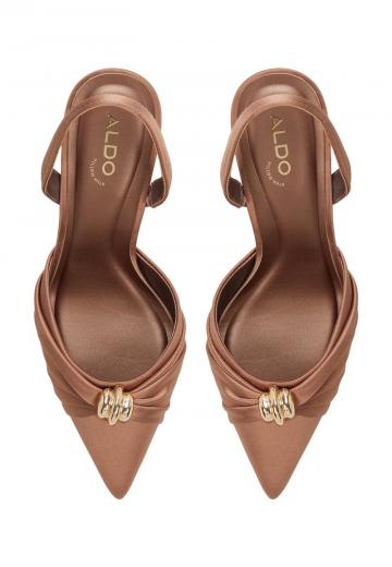 Туфли на высоком каблуке