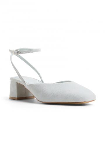 Туфли с ремешком