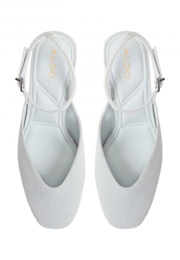 Туфли с ремешком