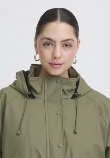 Куртка с накладнымит карманами