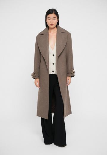 Шерстяное пальто