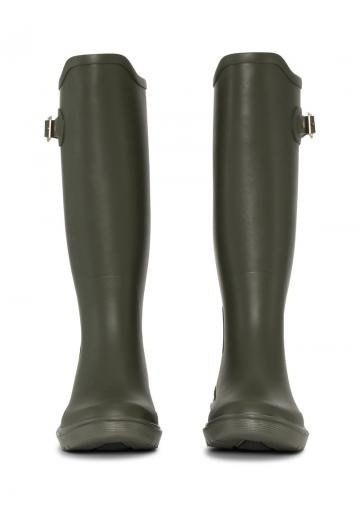 Резиновые сапоги