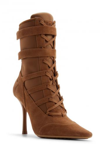 Полусапожки на высоком каблуке