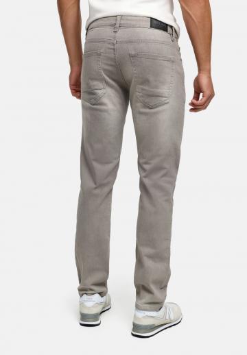 Узкие джинсы