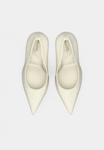 Туфли на высоком каблуке