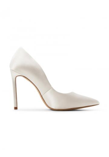 Туфли на высоком каблуке