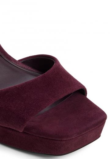 Босоножки на платформе