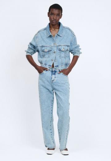 Джинсовая куртка