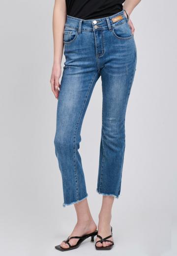 Короткие джинсы