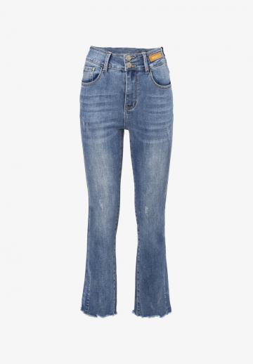 Короткие джинсы