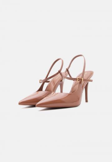 Туфли на высоком каблуке