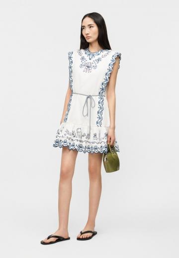 Короткое платье