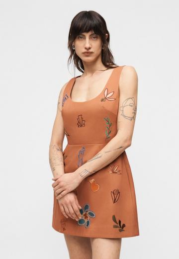 Короткое платье