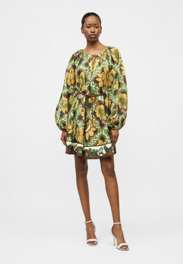 Короткое платье