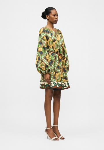 Короткое платье