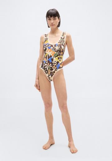 Слитный купальник