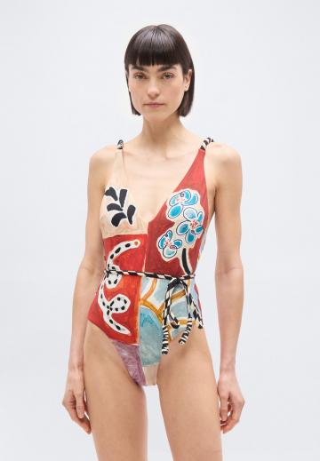 Слитный купальник