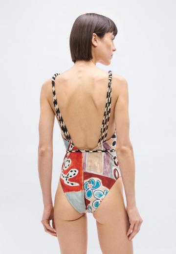 Слитный купальник