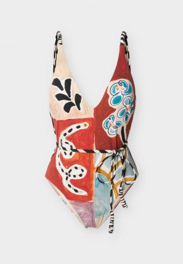 Слитный купальник