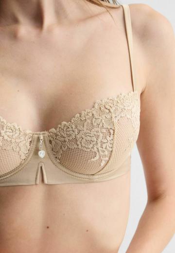 Бюстгальтер на косточках