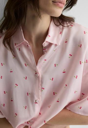 Атласная блузка