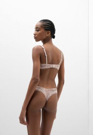 Бюстгальтер