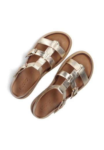 Босоножки на платформе