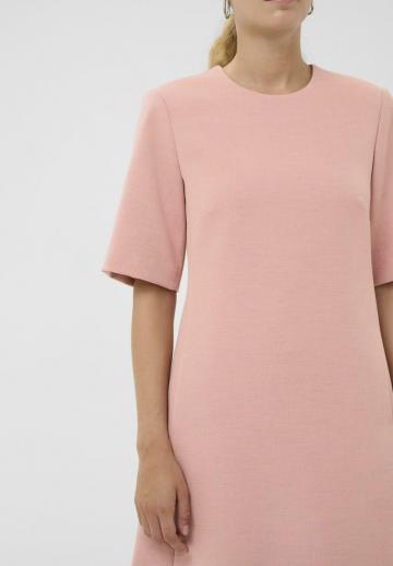 Короткое платье