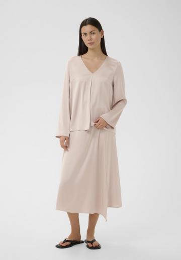 Атласная блузка