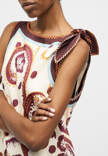 Короткое платье