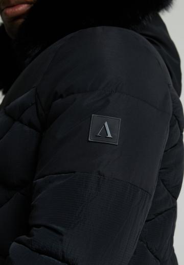 Зимняя куртка