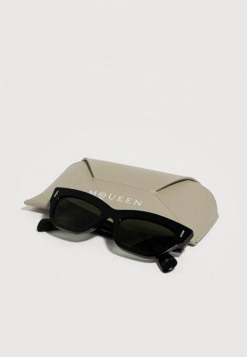 Солнечные очки