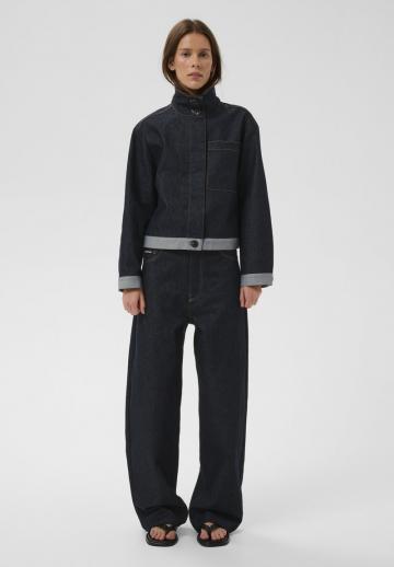 Свободные джинсы