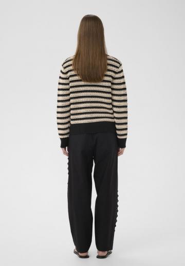 Вязаная кофта