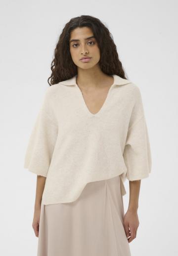 Пуловер с вырезом V