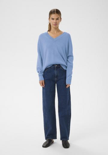 Пуловер в полоску