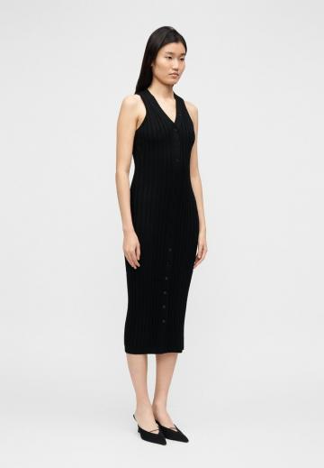 Вязаное платье