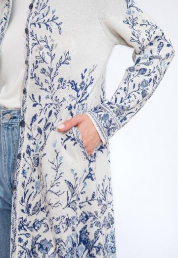 Жаккардовая вязаная кофта