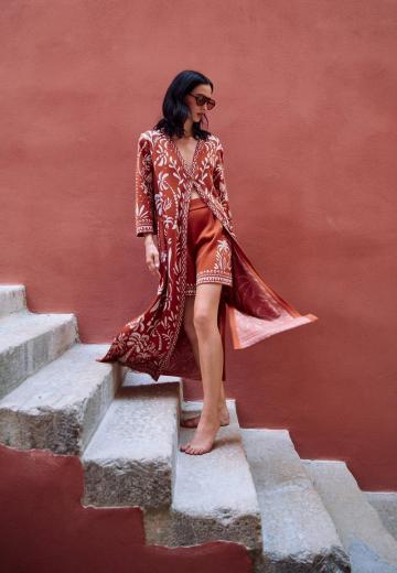 Жаккардовая вязаная кофта